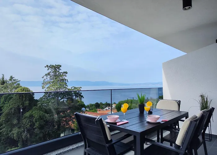 Golden Sunset 3 Njivice