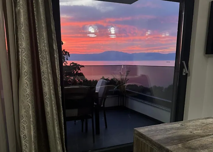 Apartment Golden Sunset 3